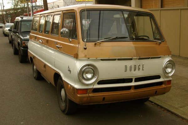 DODGE バンA108