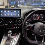 アウディTTナビ交換