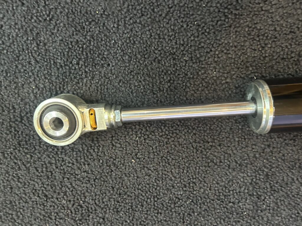 ビルシュタインエナペタル ステアリングダンパー JKラングラー用