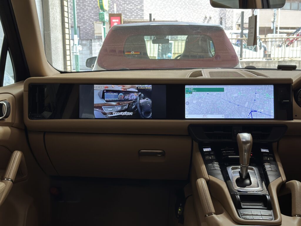 カイエン ナビ交換｜958型 24.6型ツインモニター【あとづけ屋】
