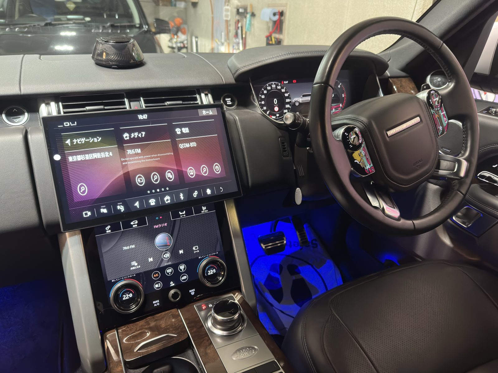 レンジローバー テスラナビ モニター交換 施工例（L405後期・13.3インチ）