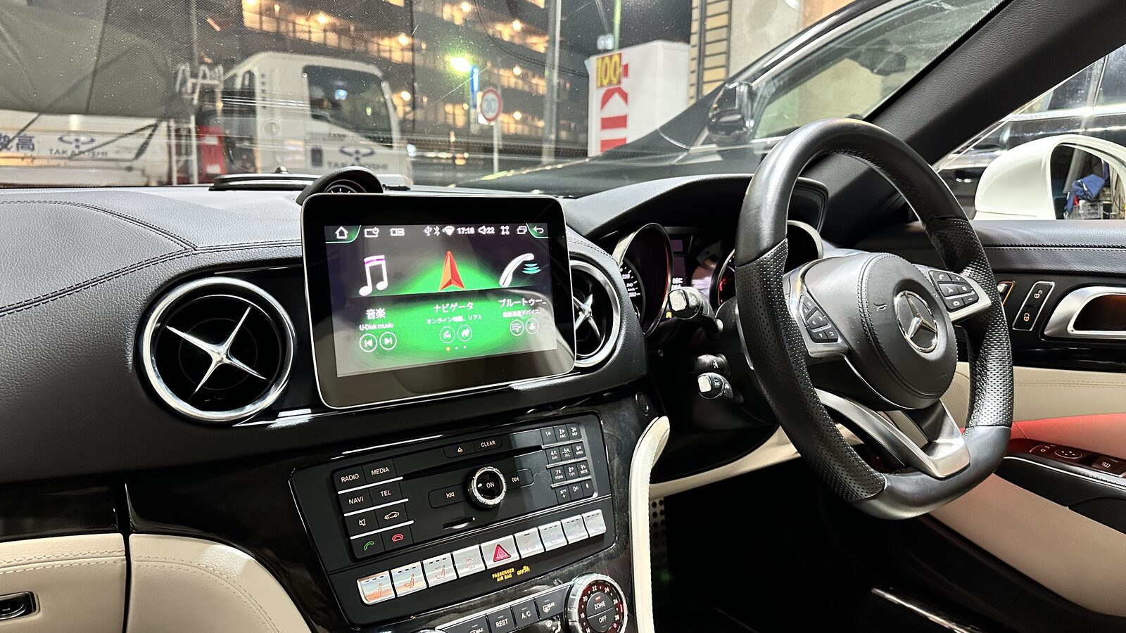 SL400 ナビ交換後｜Androidカーナビのホーム画面と純正パネル